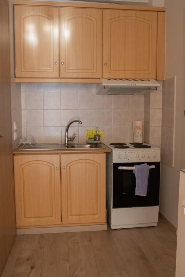 Langi Apartments Mesolóngion Екстериор снимка