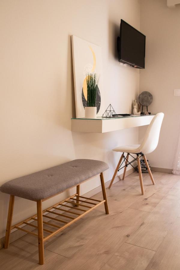 Langi Apartments Mesolóngion Екстериор снимка
