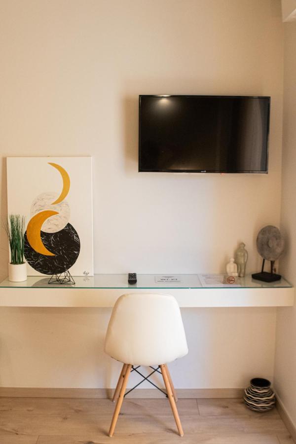 Langi Apartments Mesolóngion Екстериор снимка