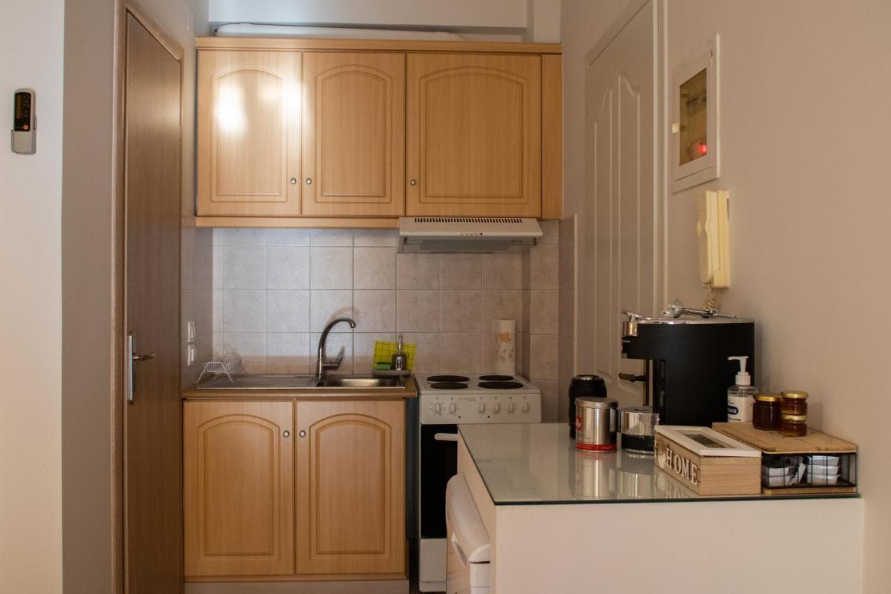 Langi Apartments Mesolóngion Екстериор снимка