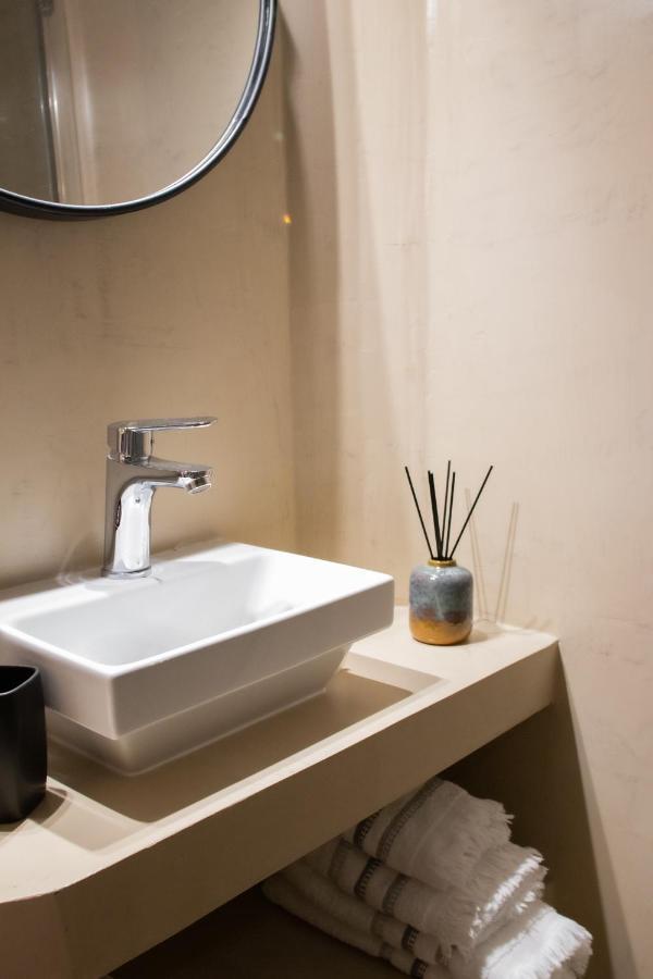 Langi Apartments Mesolóngion Екстериор снимка